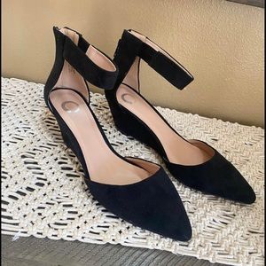 Black dress shoes - size 10 - NWOT